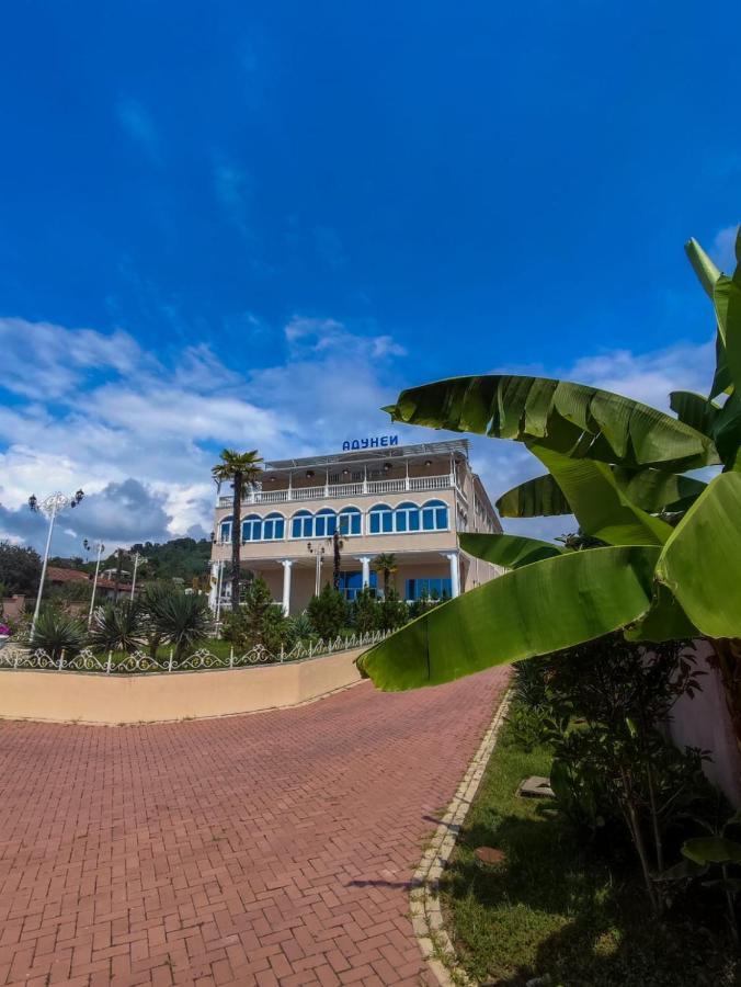 Отель Адунеи Сухум Exterior foto