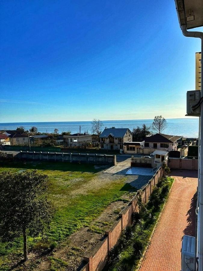 Отель Адунеи Сухум Exterior foto